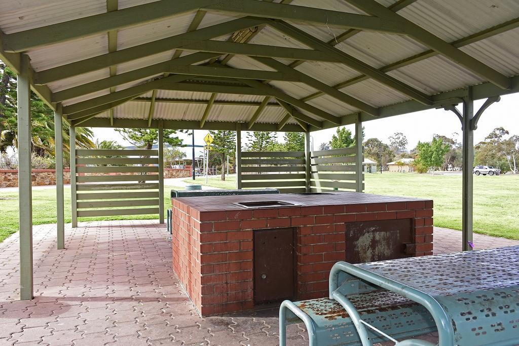 Travelway Motel Port Pirie Kültér fotó